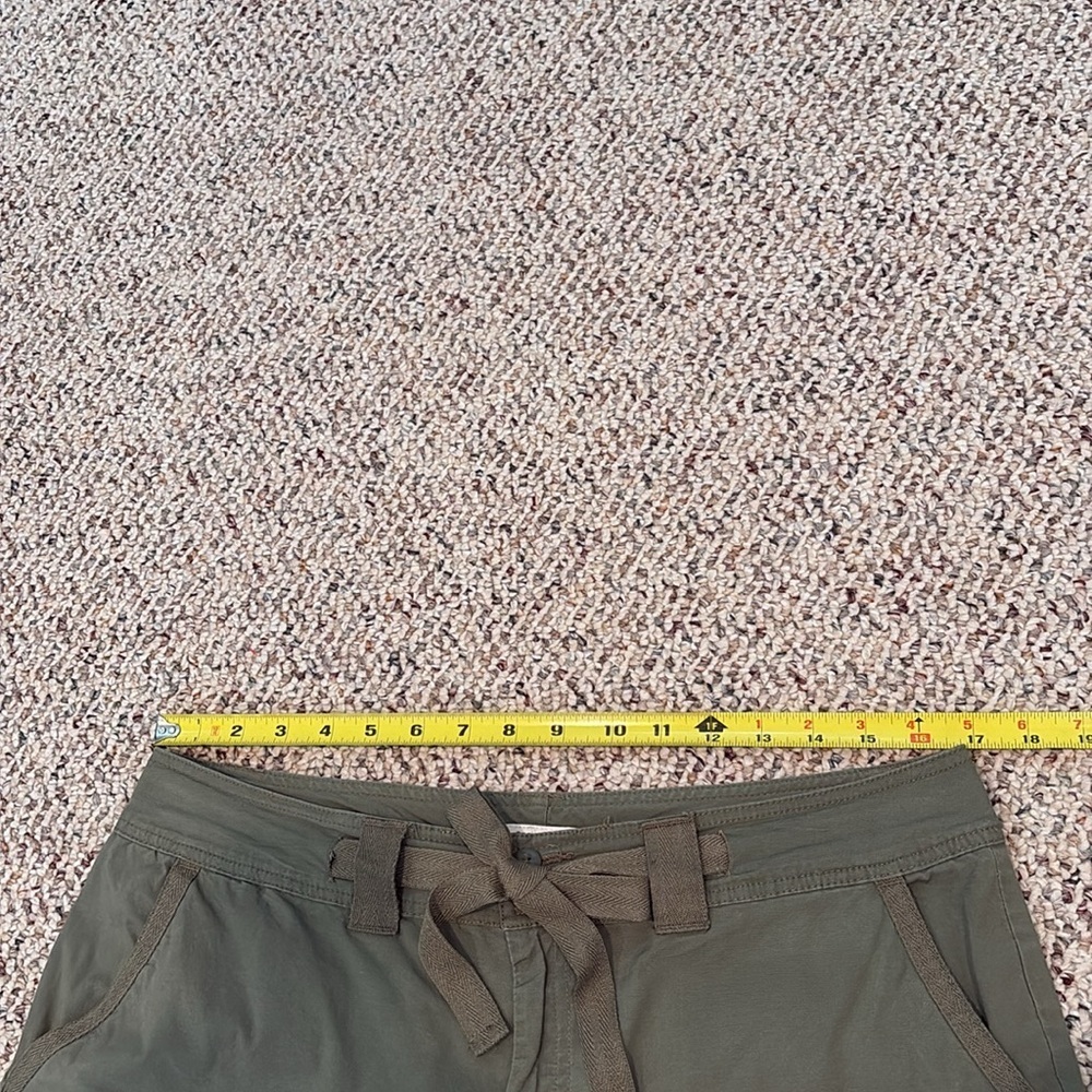 St. John's Bay Olive Green Hi Rise Pret Belted Wide Leg Utility Capris. Size 12 - Picture 10 of 14